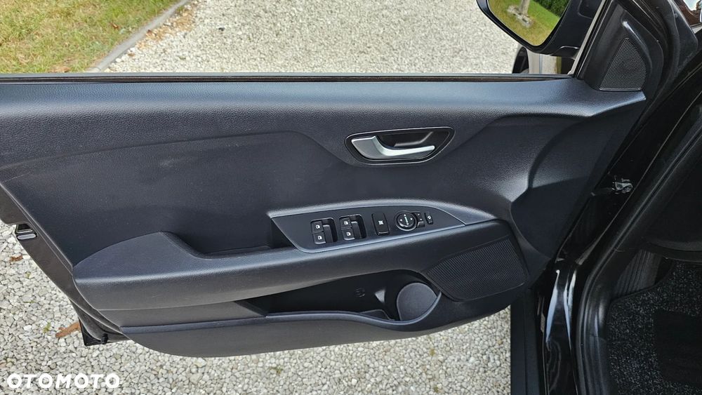 Kia Stonic 1.0 T-GDI L - 17