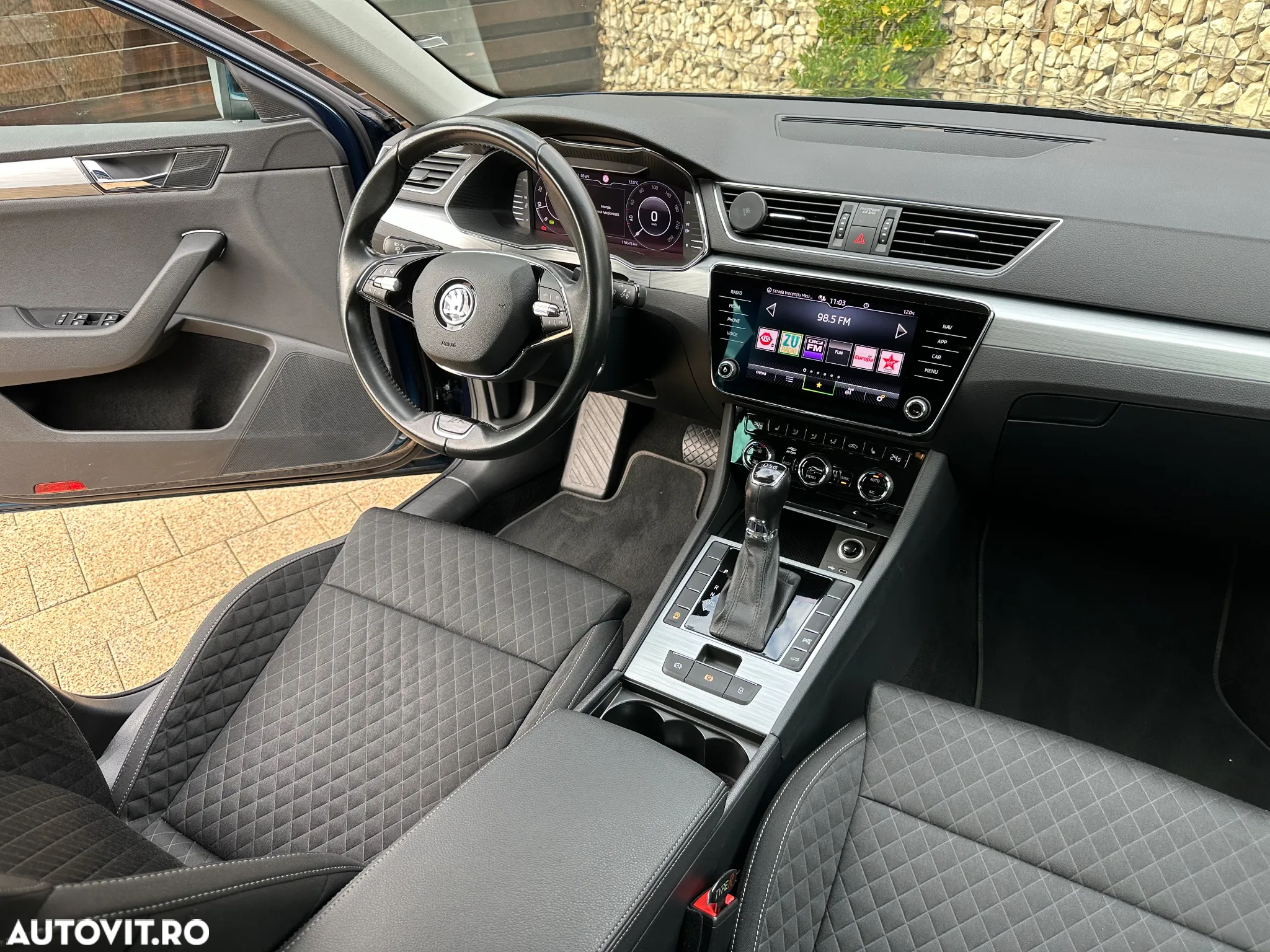 Skoda Superb 2.0 TDI DSG Style - 6