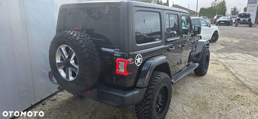 Jeep Wrangler - 8