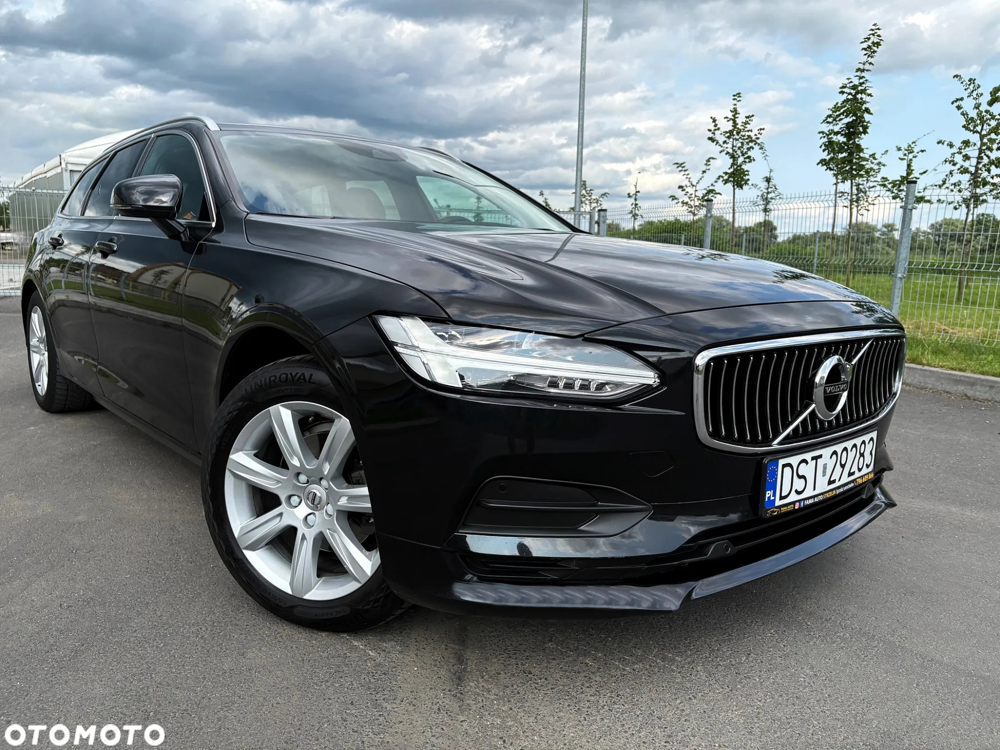 Volvo V90 D3 Momentum Pro - 35