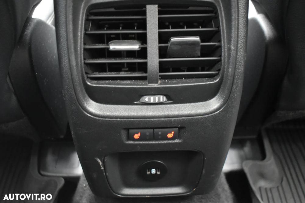 Ford Kuga 2.5 Duratec AWD FHEV Titanium - 26