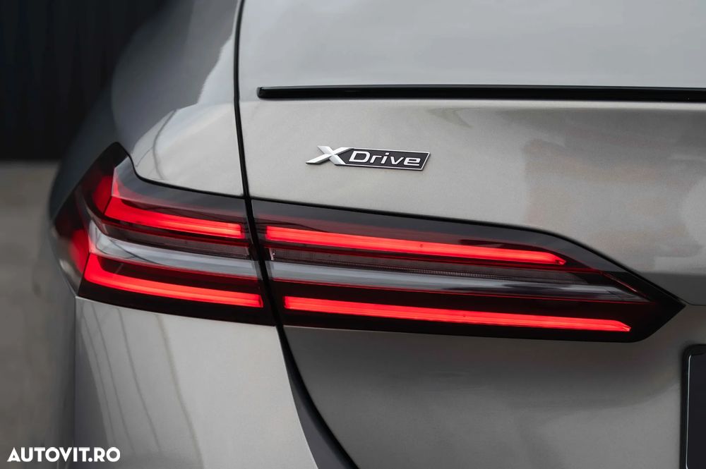 BMW Seria 5 520d xDrive Aut. - 11