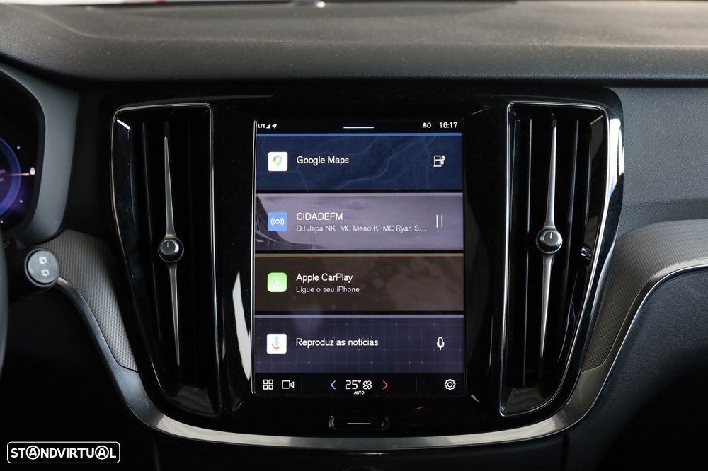 Volvo V60 2.0 T6 AWD TE Plus Dark - 19