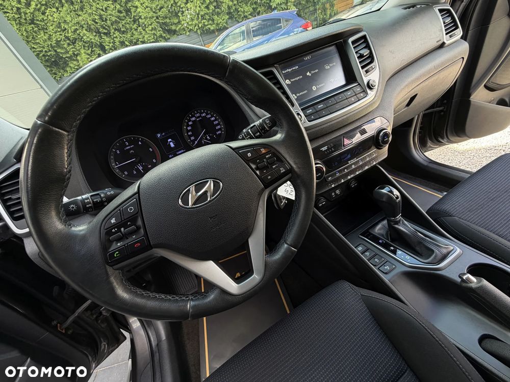 Hyundai Tucson blue 1.7 CRDi 2WD DCT Premium - 27