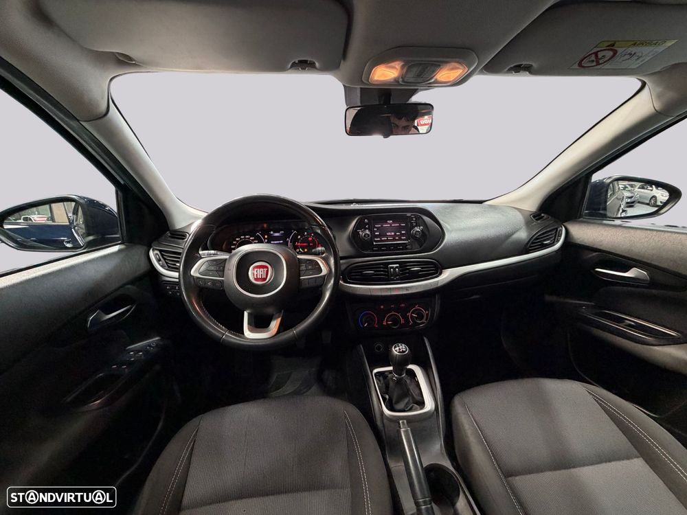 Fiat Tipo Station Wagon 1.3 M-Jet Lounge - 18