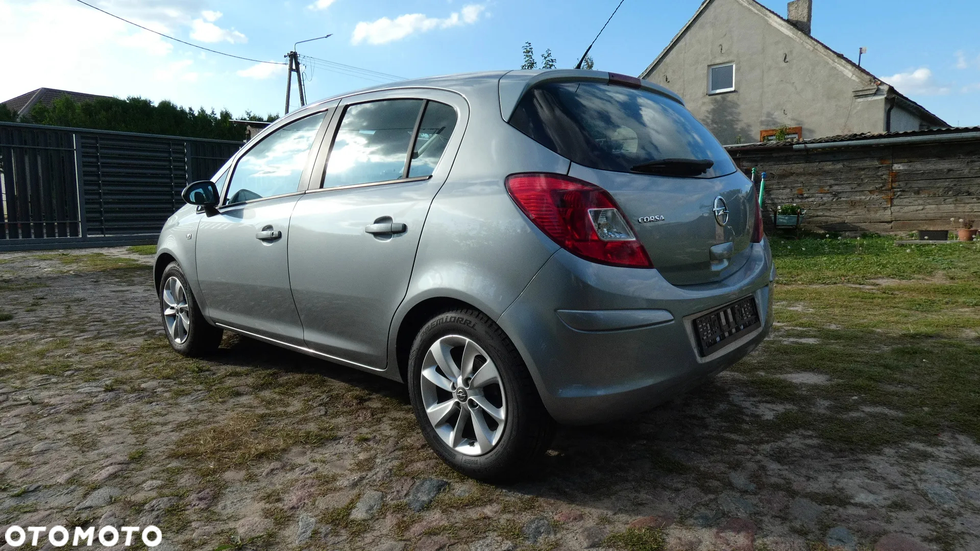 Opel Corsa 1.2 16V Enjoy - 5