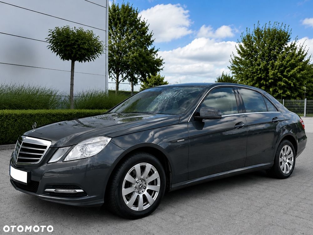 Mercedes-Benz Klasa E 300 CDI BlueEff - 5