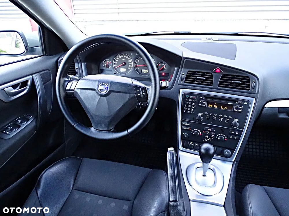 Volvo S60 2.4 Momentum - 27