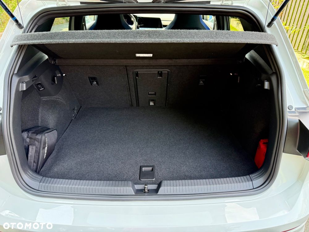 Volkswagen Golf - 16