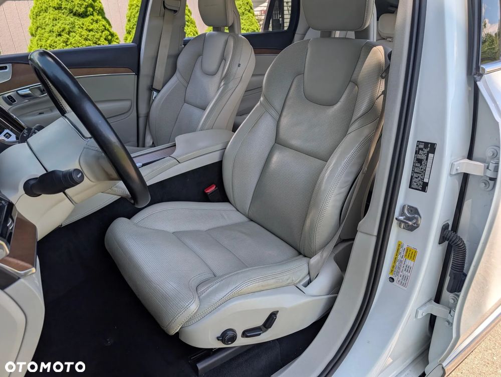 Volvo XC 90 T6 AWD Geartronic Inscription - 12