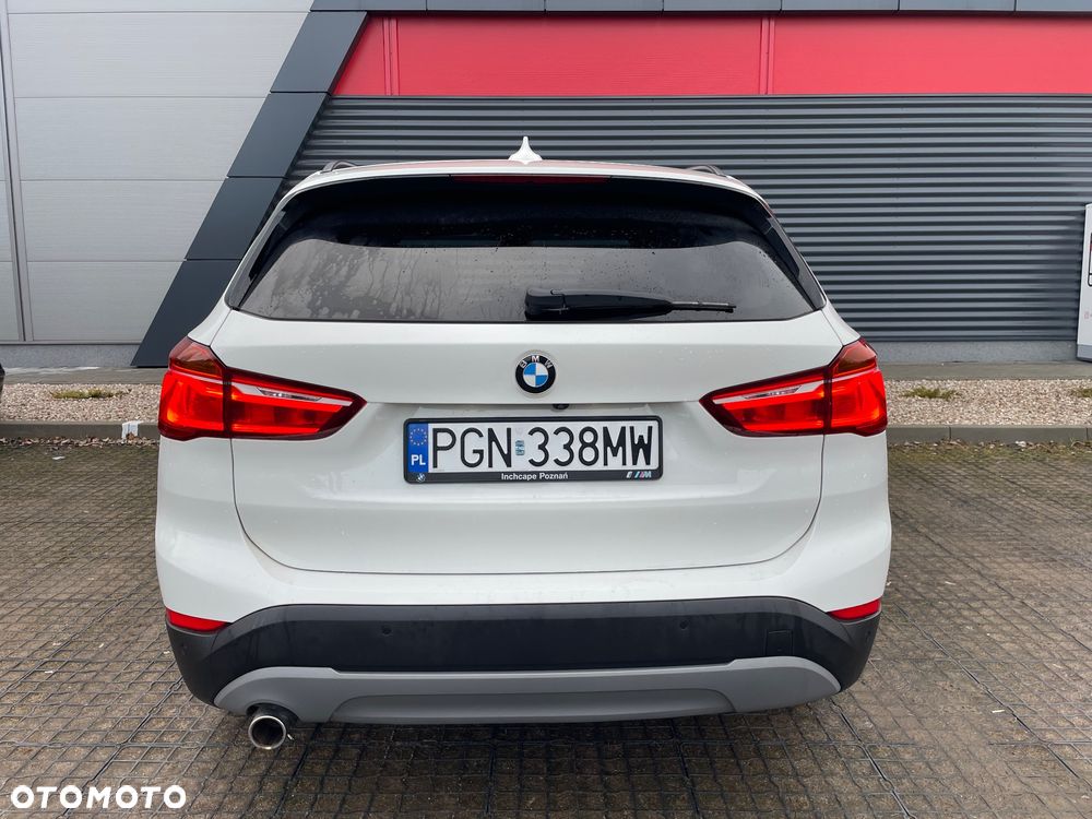 BMW X1 sDrive18i GPF xLine - 5