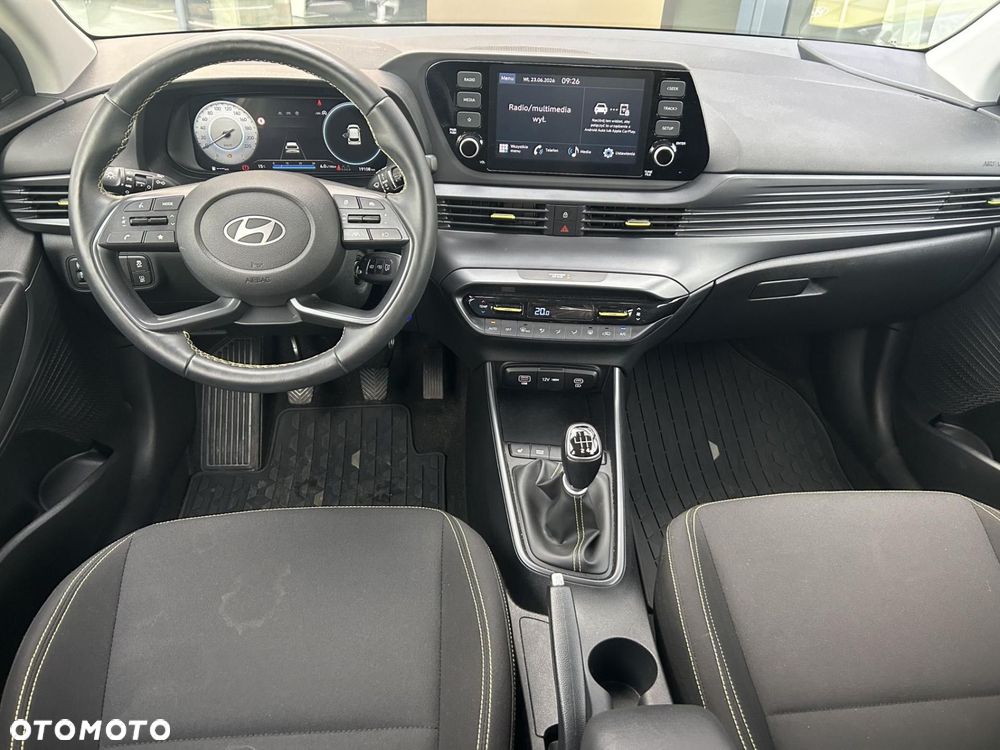 Hyundai i20 - 17
