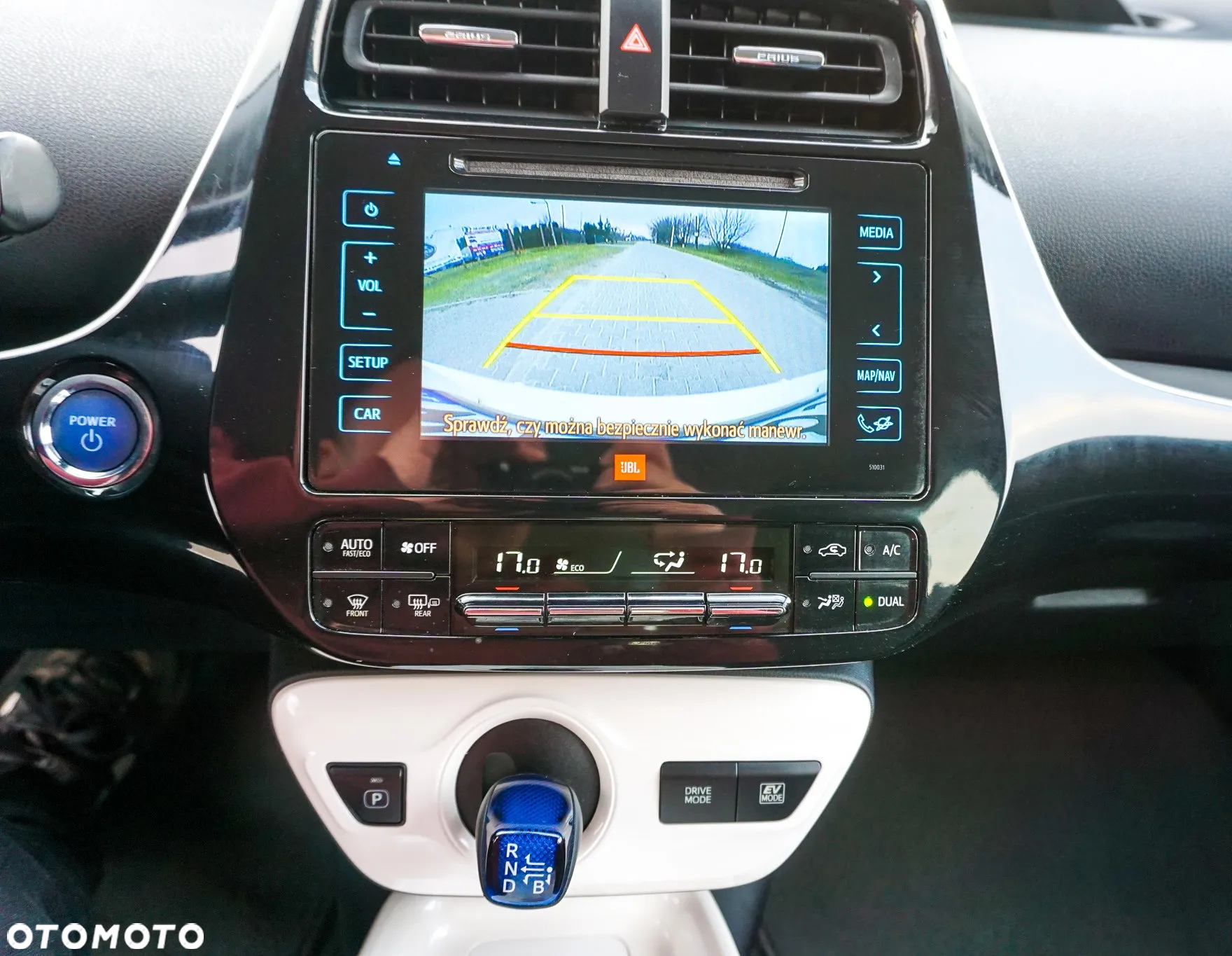Toyota Prius 1.8 Hybrid Executive - 6