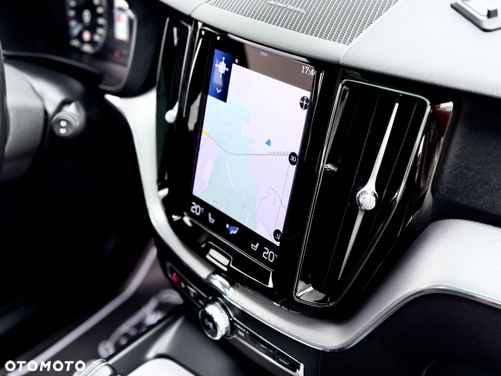 Volvo XC 60 B4 D Geartronic RDesign - 35