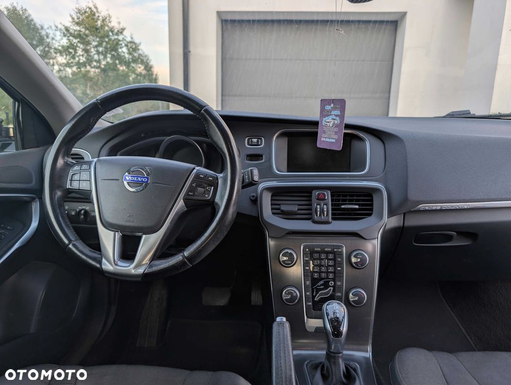 Volvo V40 Cross Country - 7