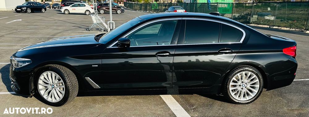 BMW Seria 5 530d xDrive Aut. Luxury Line - 7