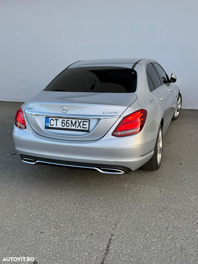 Mercedes-Benz C - 10