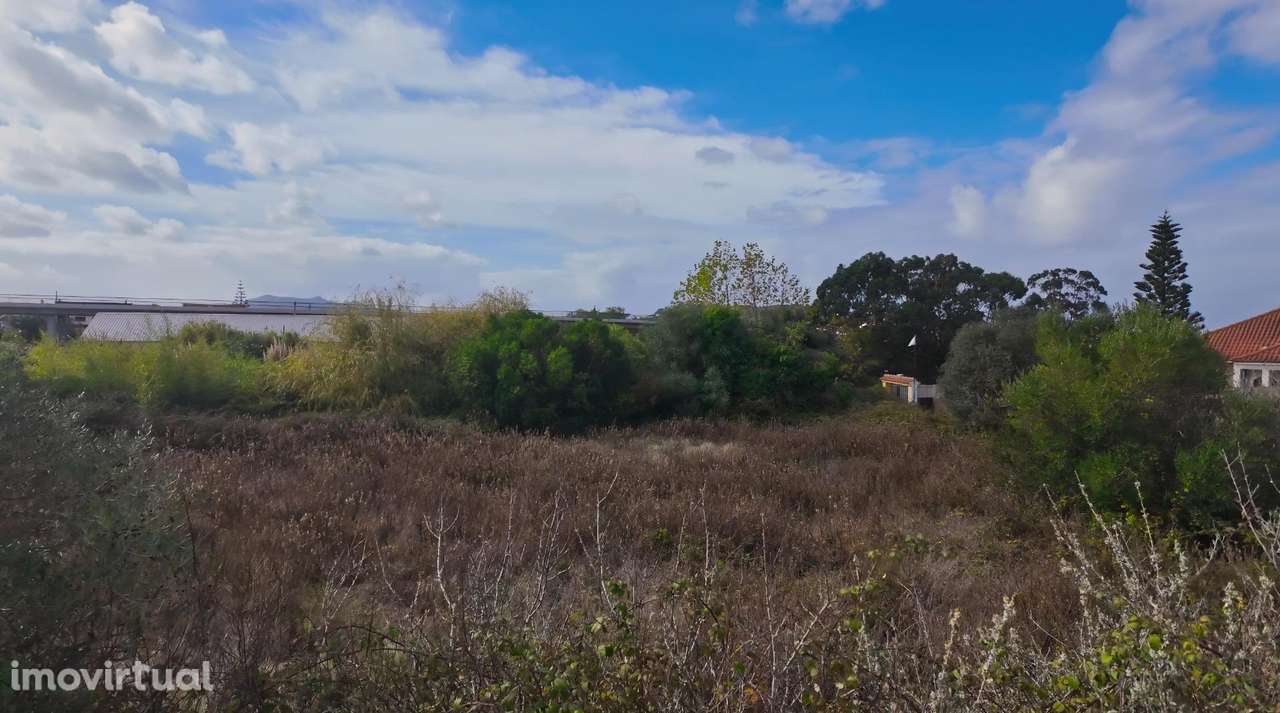 Terreno Urbanizável com 2.960 m2 e 880 m2 Edificáveis no Sabugo - Grande imagem: 4/7