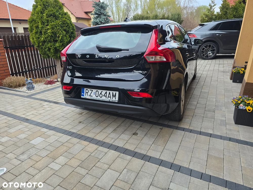 Volvo V40 D2 Momentum - 6