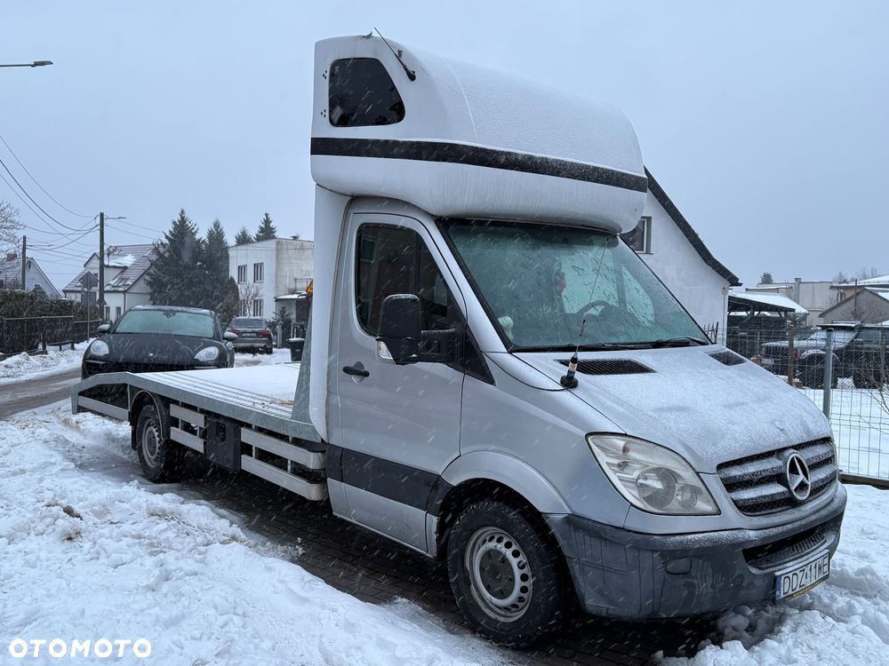 Mercedes-Benz Sprinter - 2