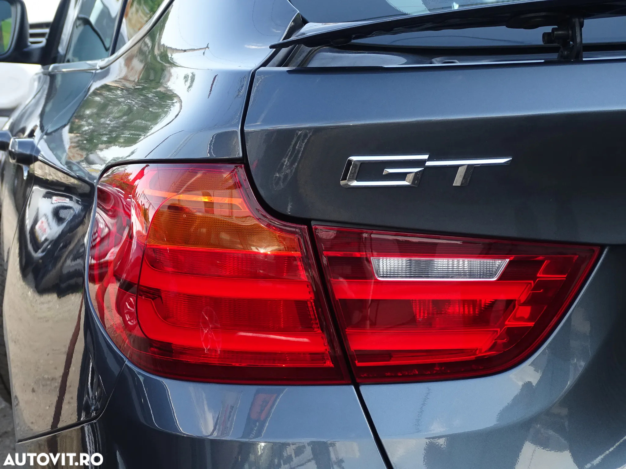 BMW Seria 3 320d GT Aut. Luxury Line - 14