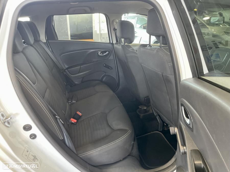 Renault Clio Sport Tourer 1.5 dCi Limited - 27