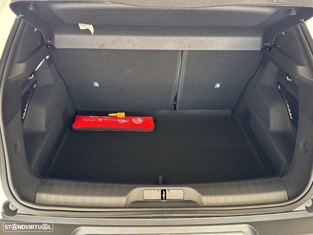 Alfa Romeo Junior 1.2 eDCT6 - 6