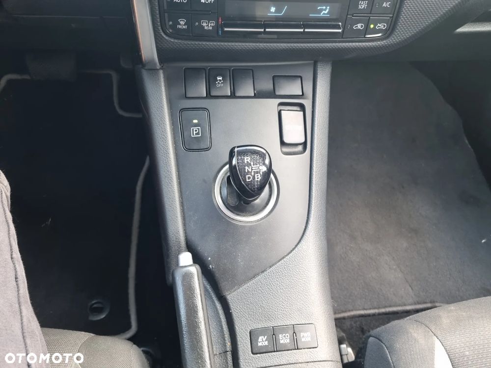 Toyota Auris Hybrid 135 Active - 24