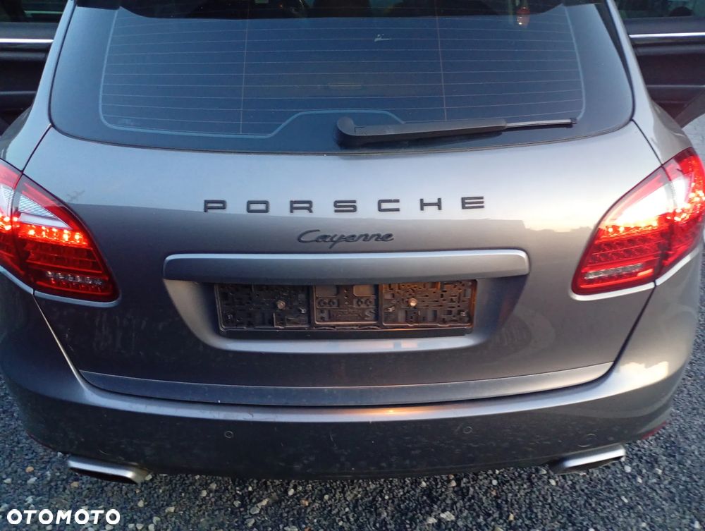 Porsche Cayenne - 22