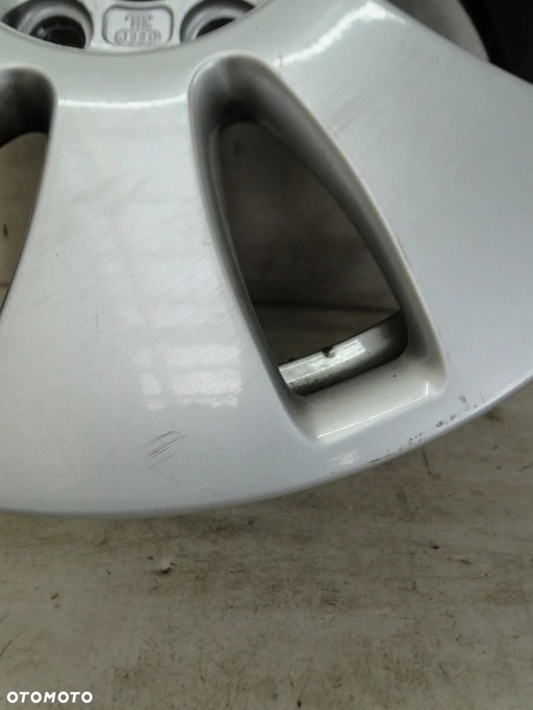 AUDI A4 B7 FELGA ALUMINIOWA 7x16 ET42 5x112 - 8
