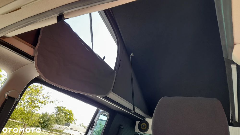 Volkswagen California - 28