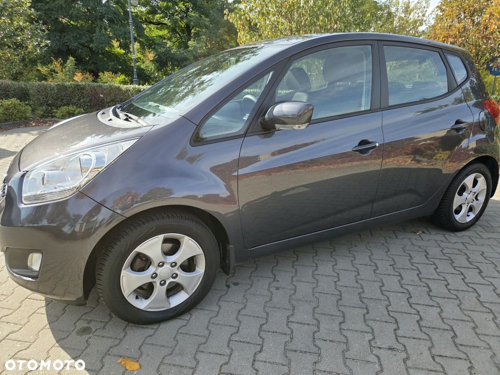 Kia Venga 1.6 L - 9