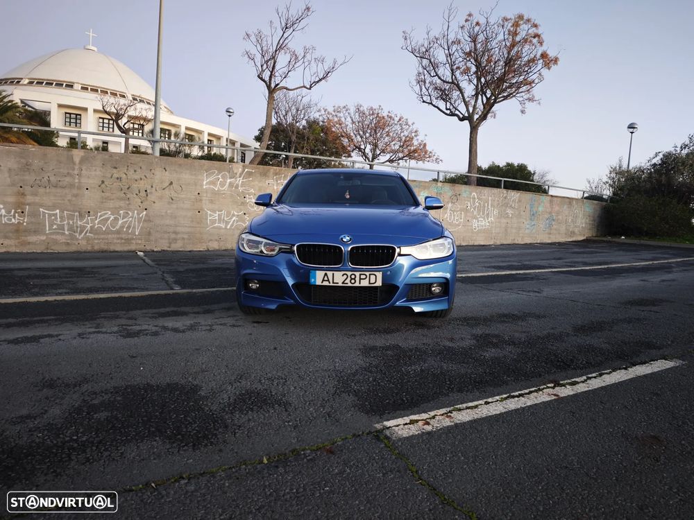 BMW 320 i Aut. M Sport - 18