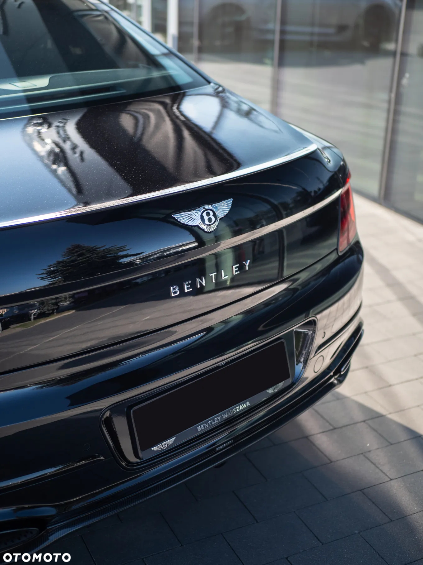 Bentley Flying Spur W12 S - 8