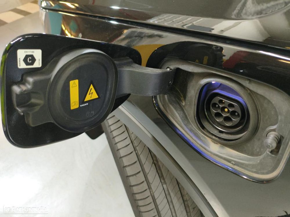 Volvo XC 40 1.5 T4 PHEV Core - 11