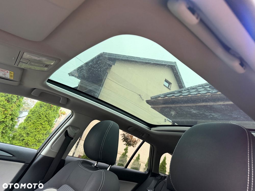Toyota Avensis Touring Sports 1.8 Executive - 24