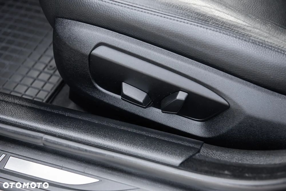 BMW Seria 5 - 16