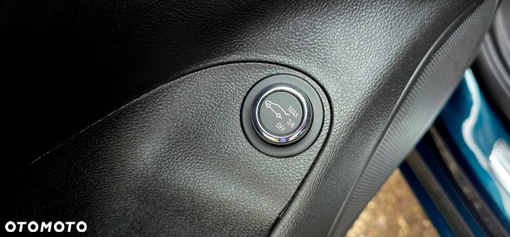 Opel Astra 1.4 Turbo Innovation - 28