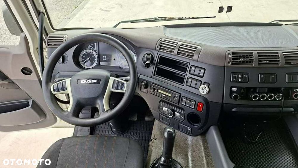 DAF CF 320 - 10