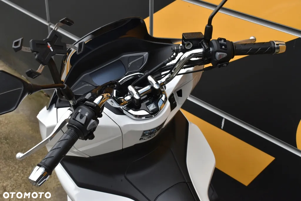 Honda PCX - 11