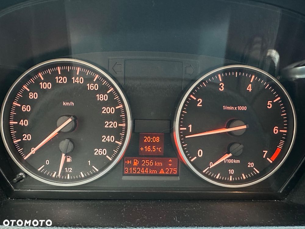 BMW Seria 3 318i - 12
