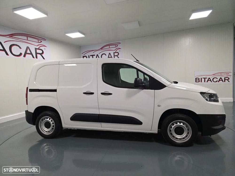 Toyota PROACE CITY 1.5D IVA DEDUTIVEL - 3