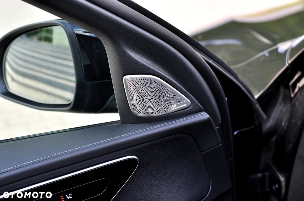 Mercedes-Benz Klasa C 200 9G-TRONIC AMG Line - 20