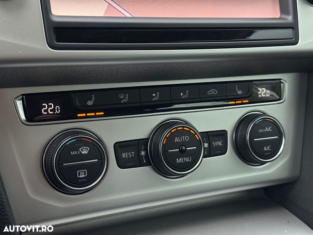 Volkswagen Passat - 19