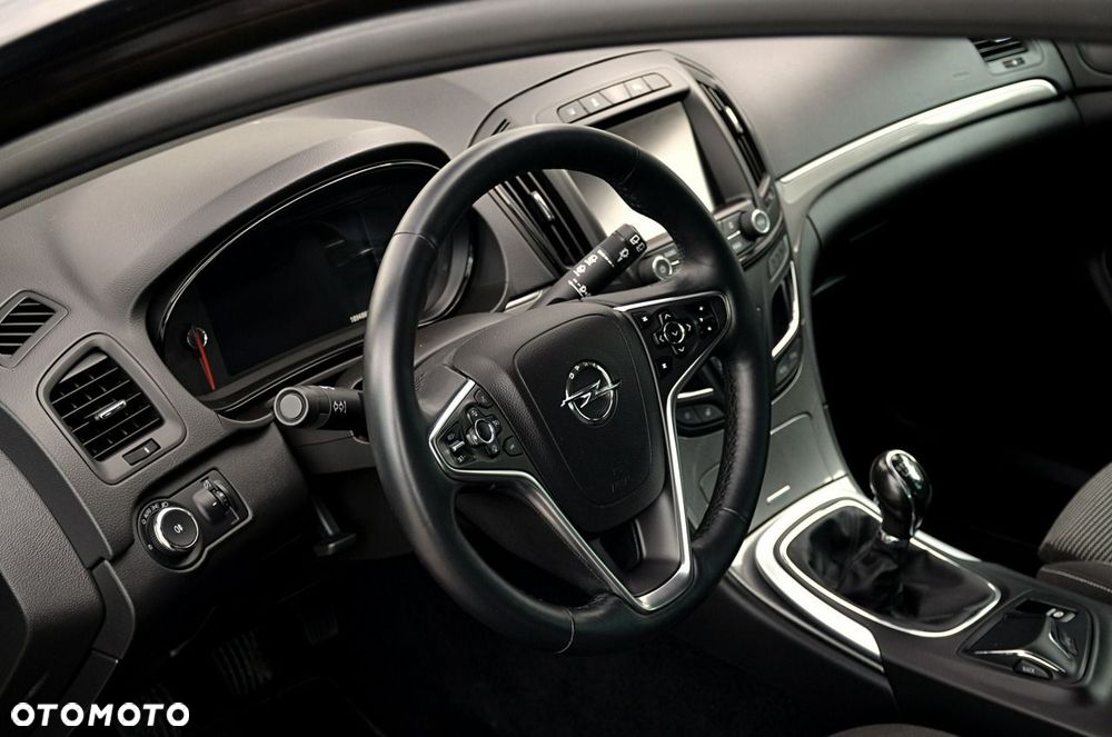 Opel Insignia - 14