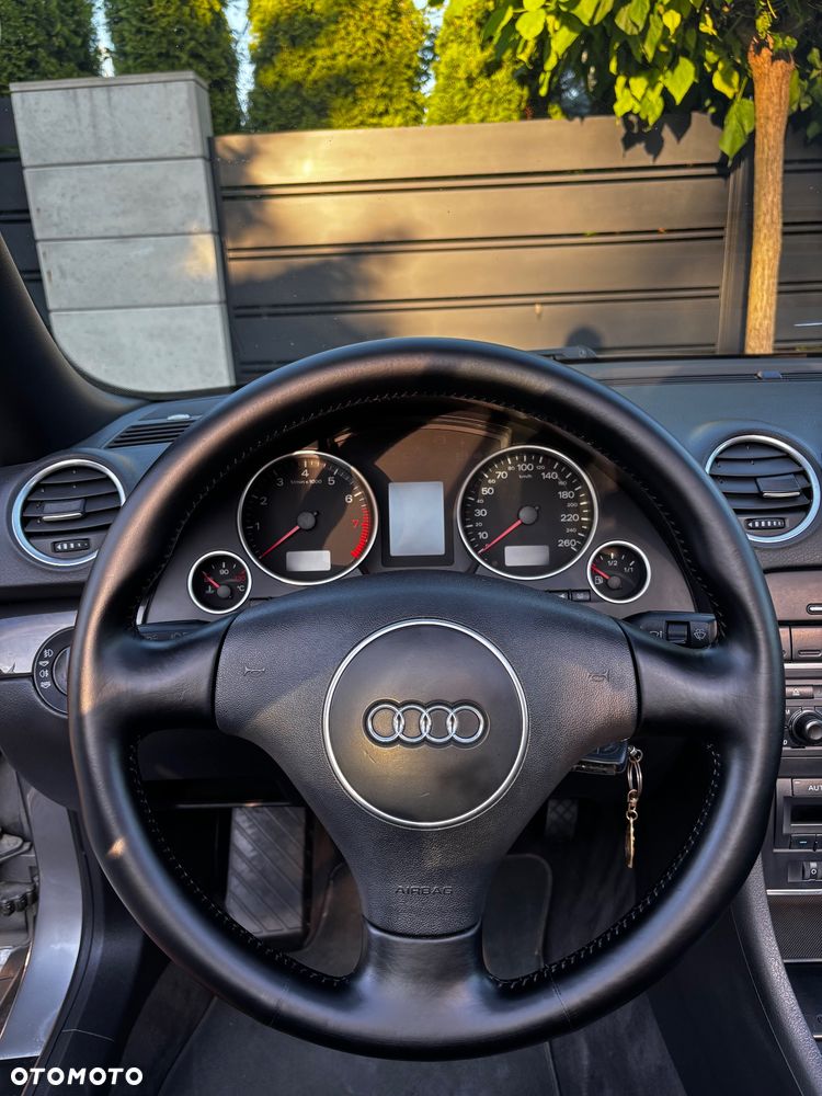 Audi A4 Cabrio 1.8 T - 13