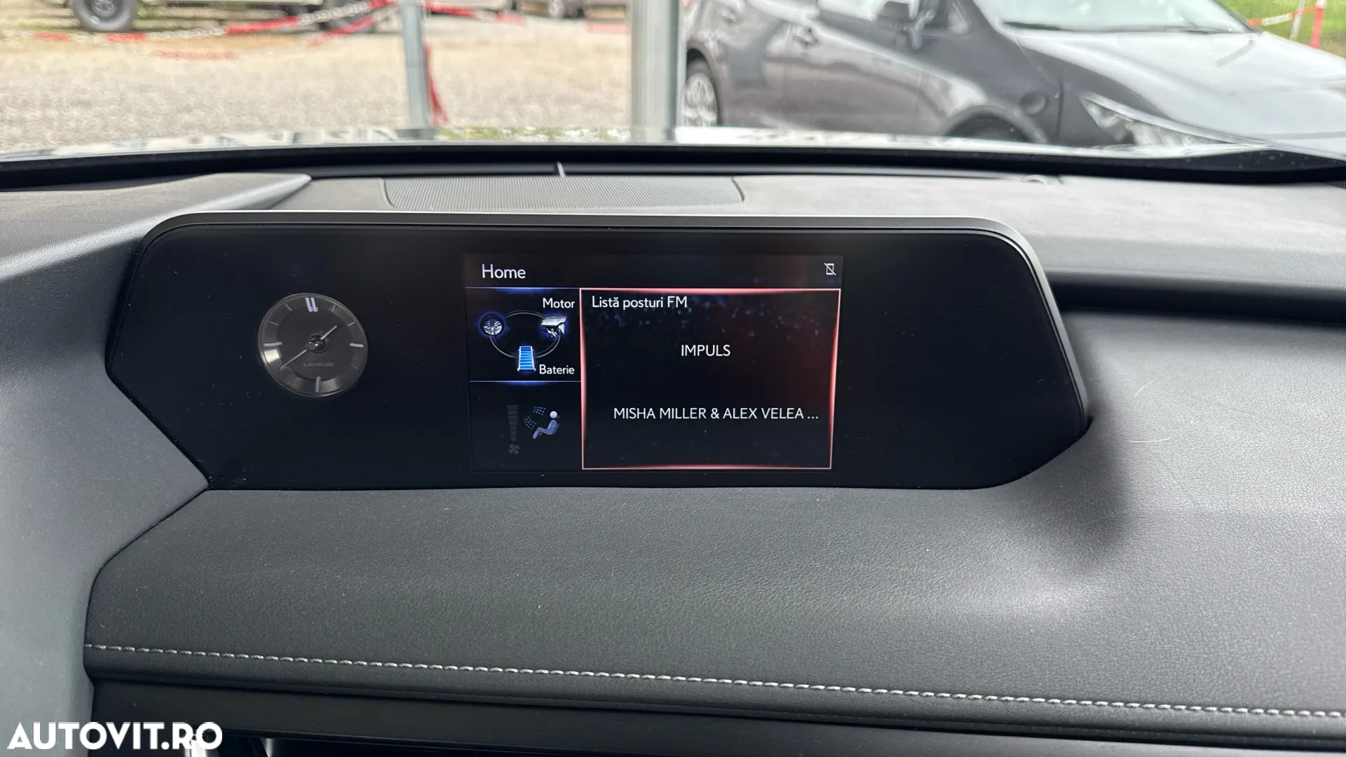 Lexus UX 250h 2.0L HEV 20H- (178 HP) 4X4 CVT Executive - 27