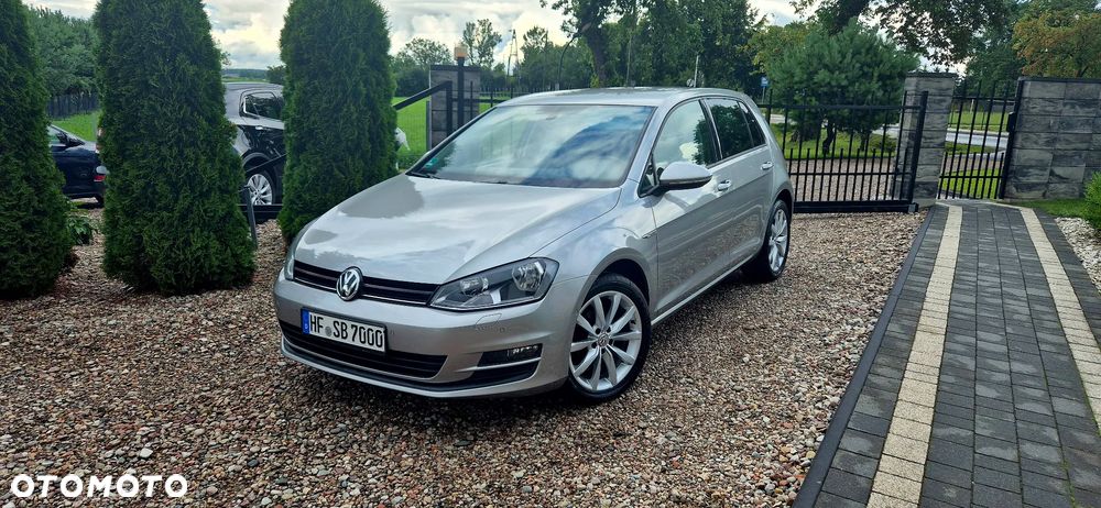 Volkswagen Golf - 1