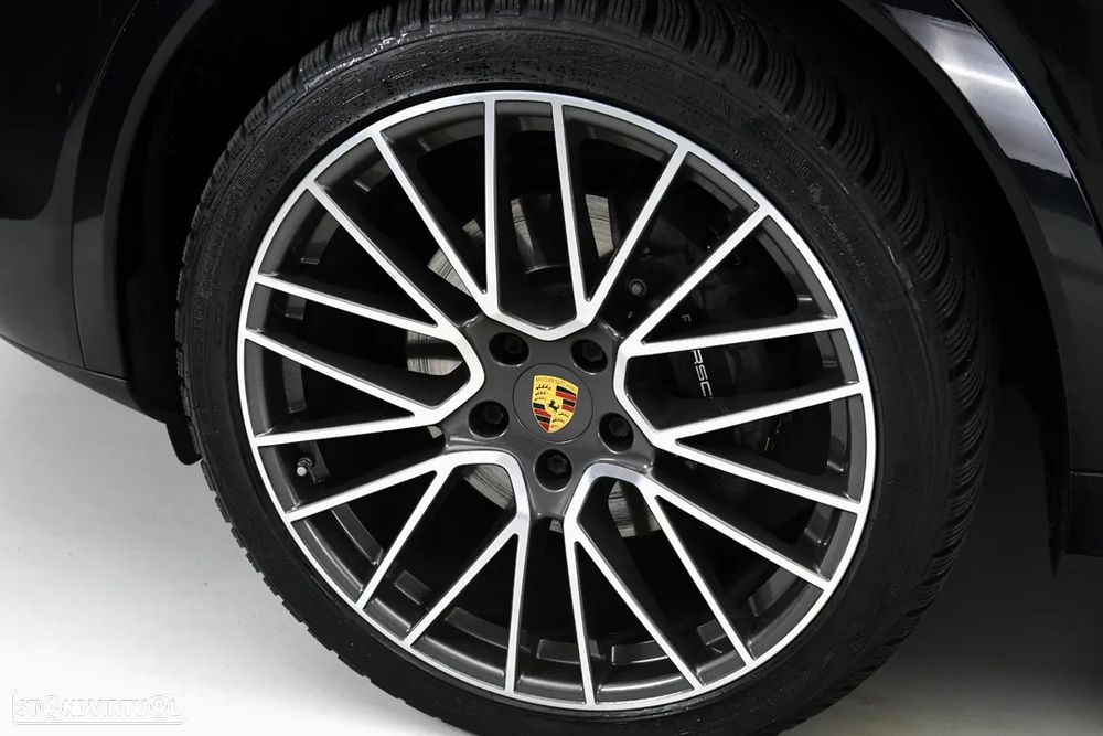 Porsche Cayenne Coupé E-Hybrid - 10