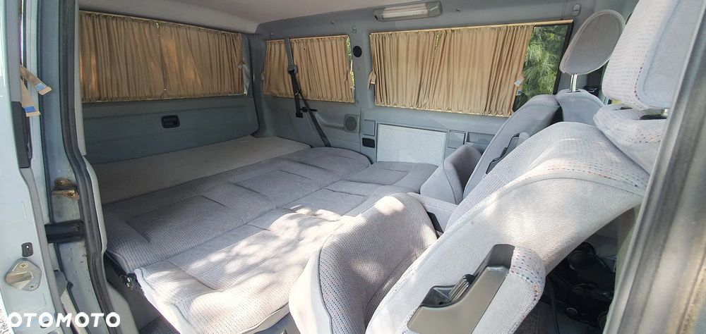 Volkswagen Transporter - 3